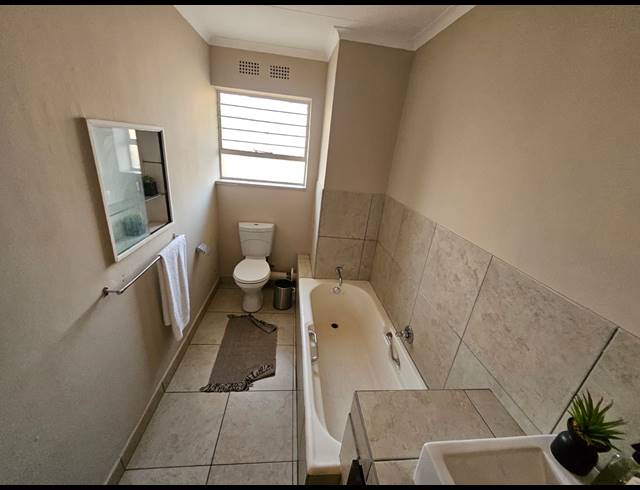 4 BEDROOM DUPLEX FOR SALE IN BRAMLEY NORTH